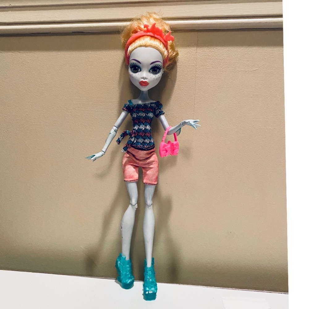 Monster High Fangtastic Fitness Lagoona Blue Doll